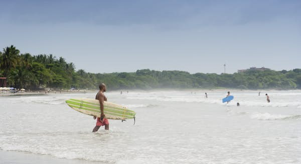 8 of the best places to surf in Central America for beginners to pros