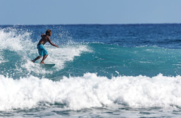 8 of the best surf spots in the Caribbean: turquoise waves and paradise beach breaks