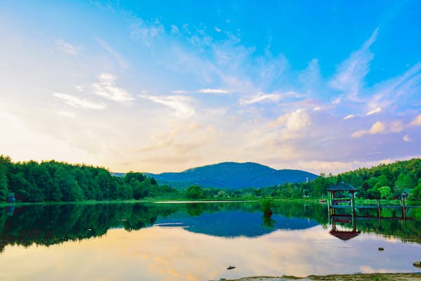 The best Asheville mountain lakes to cool down in this summer